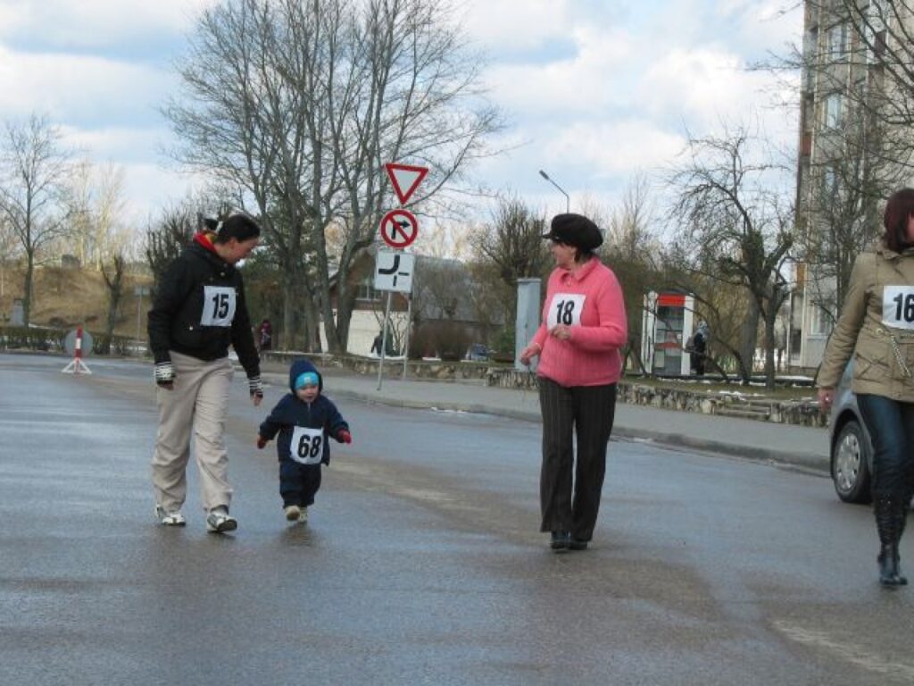 Absolūti jaunākais sacensību dalībnieks Reinis Veidemanis distanci beidza savām kājām. 
Autors: Aldis Dubļāns