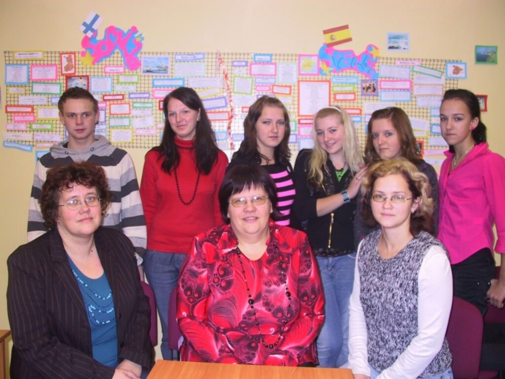 Emocijām pārpilni no Spānijas atgriezušies Grundzāles pamatskolas skolēni un skolotāji, kuri bija devušies Comenius projekta “Acis plati vaļā” apmaiņas braucienā.
Autors: Sandra Pētersone
