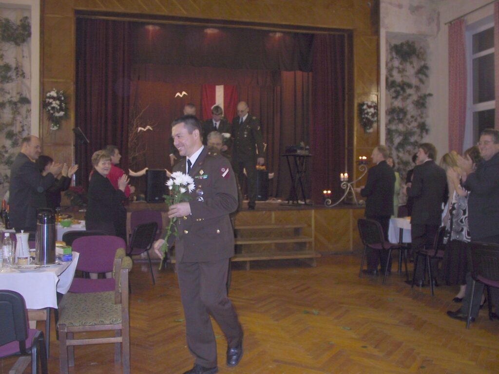 Ar skaļā ovācijām tiek pavadīti muzikanti no Tērvetes.
Autors: Santa Sinka