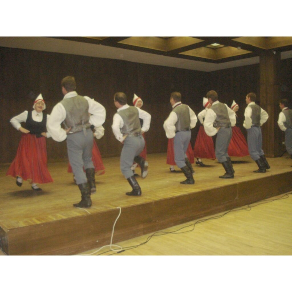 Novembra beigās Rīgā, Zemkopības ministrijā, norisinājās Latvijas lauku sieviešu apvienības rīkotā konference, kurā piedalījās un uzstājās arī Valkas rajona pārstāvji.