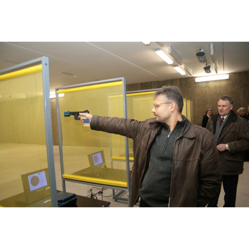 Valkas šautuvi izmantos ne tikai visas Vidzemē bāzētās militārās struktūras, bet arī, iespējams, abu pilsētu mednieku klubu dalībnieki.
Autors: Aldis Dubļāns