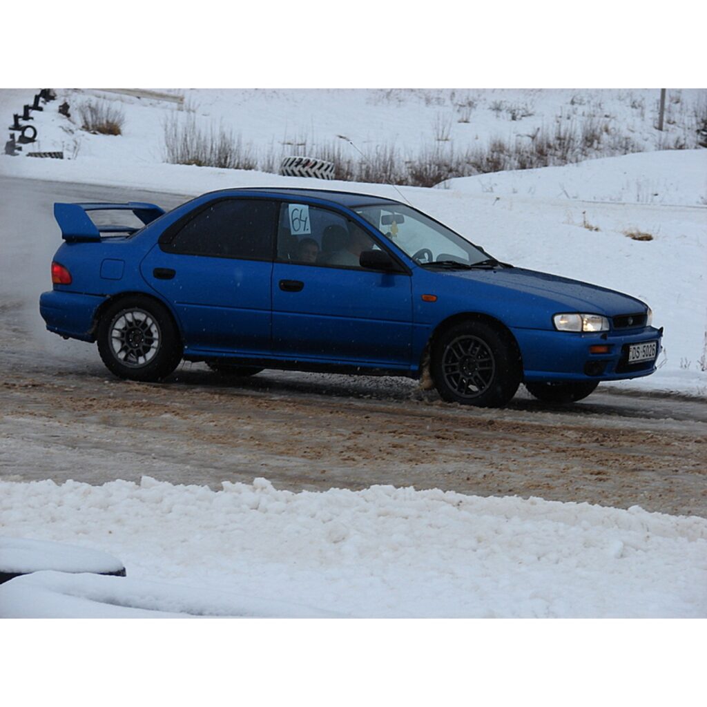 Šodien Smiltenes sporta un atpūtas kompleksa "Teperis" supersprinta trasē norisinājās autosacensību  „Amatieru kauss 2009” 6. posms. Sacensības kārtējo reizi spēja pulcēt arvien jaunus dalībniekus no tuvākām un tālākām vietām. Trijās...
Autors: Santa Sinka