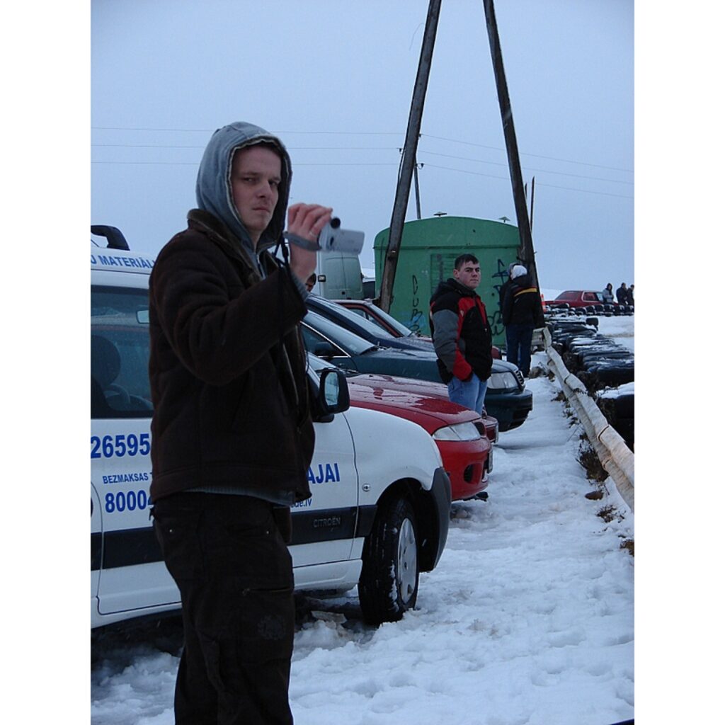 Šodien Smiltenes sporta un atpūtas kompleksa "Teperis" supersprinta trasē norisinājās autosacensību  „Amatieru kauss 2009” 6. posms. Sacensības kārtējo reizi spēja pulcēt arvien jaunus dalībniekus no tuvākām un tālākām vietām. Trijās...
Autors: Santa Sinka