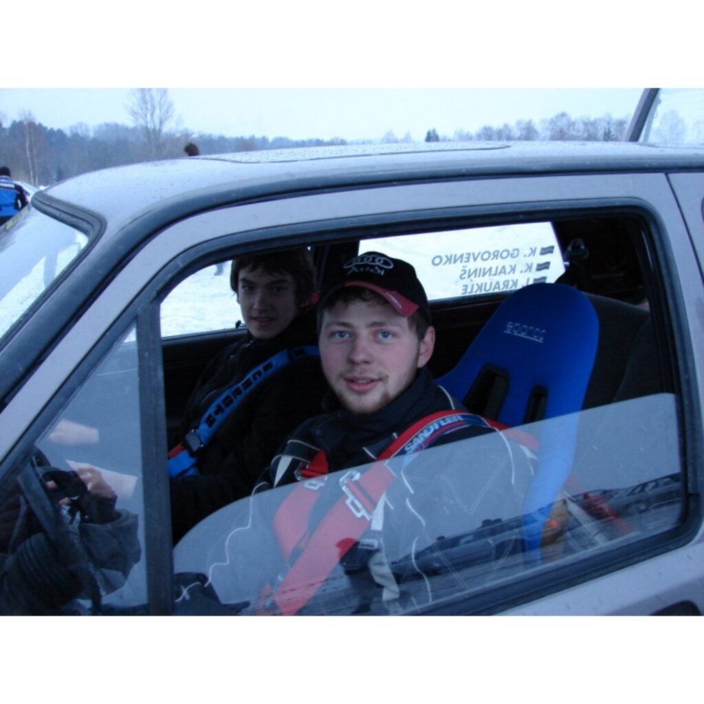 Šodien Smiltenes sporta un atpūtas kompleksa "Teperis" supersprinta trasē norisinājās autosacensību  „Amatieru kauss 2009” 6. posms. Sacensības kārtējo reizi spēja pulcēt arvien jaunus dalībniekus no tuvākām un tālākām vietām. Trijās...
Autors: Santa Sinka