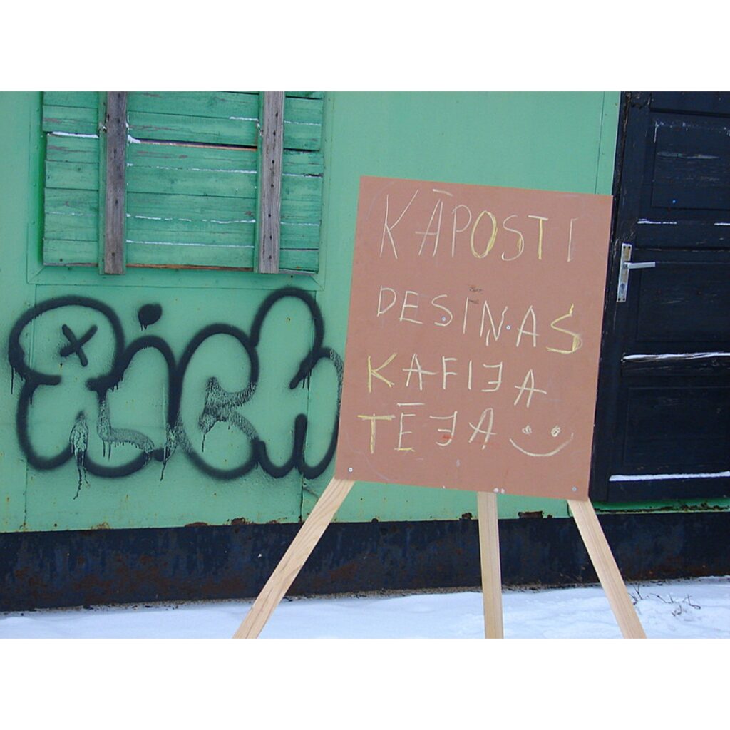 Šodien „Amatieru kausā 2009” sacentās 43 dalībnieki
Visas dienas garumā „Tepera” trasē, Smiltenē norisinājās „Amatieru kausa” 5. posms, kurā dalībnieki startēja ar visdažādāko marku automašīnām. Nav svarīgi, vai tev ir „Moskvičs” vai...
Autors: Santa Sinka