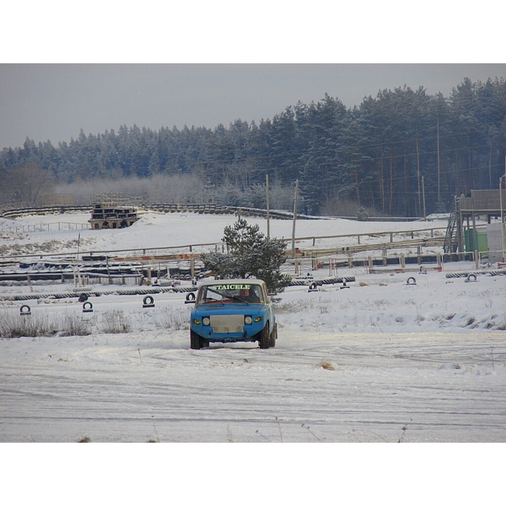Šodien, 4. janvārī, sporta un atpūtas kompleksā „Teperis” notika vieglo auto vadīšanas sacensību „Amatieru kauss 2009” (Smiltene) 3. posms. Tajā pavisam piedalījās 34 dalībnieki. Jau rīt sniegsim informāciju par šī posma rezultātiem.
Rezult...
Autors: Santa Sinka