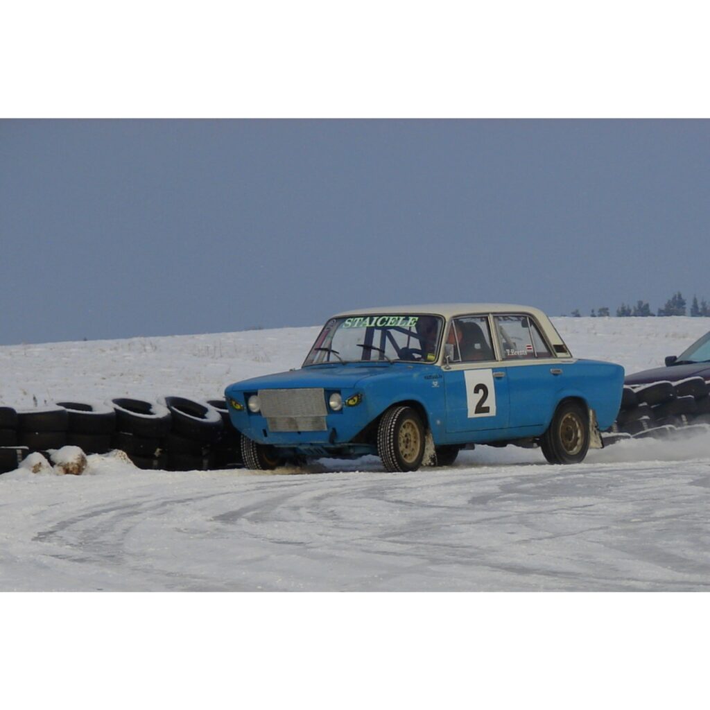 Šodien, 4. janvārī, sporta un atpūtas kompleksā „Teperis” notika vieglo auto vadīšanas sacensību „Amatieru kauss 2009” (Smiltene) 3. posms. Tajā pavisam piedalījās 34 dalībnieki. Jau rīt sniegsim informāciju par šī posma rezultātiem.
Rezult...
Autors: Santa Sinka