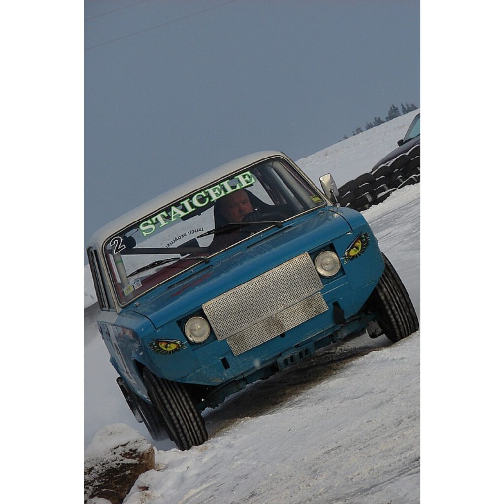 Šodien, 4. janvārī, sporta un atpūtas kompleksā „Teperis” notika vieglo auto vadīšanas sacensību „Amatieru kauss 2009” (Smiltene) 3. posms. Tajā pavisam piedalījās 34 dalībnieki. Jau rīt sniegsim informāciju par šī posma rezultātiem.
Rezult...
Autors: Santa Sinka