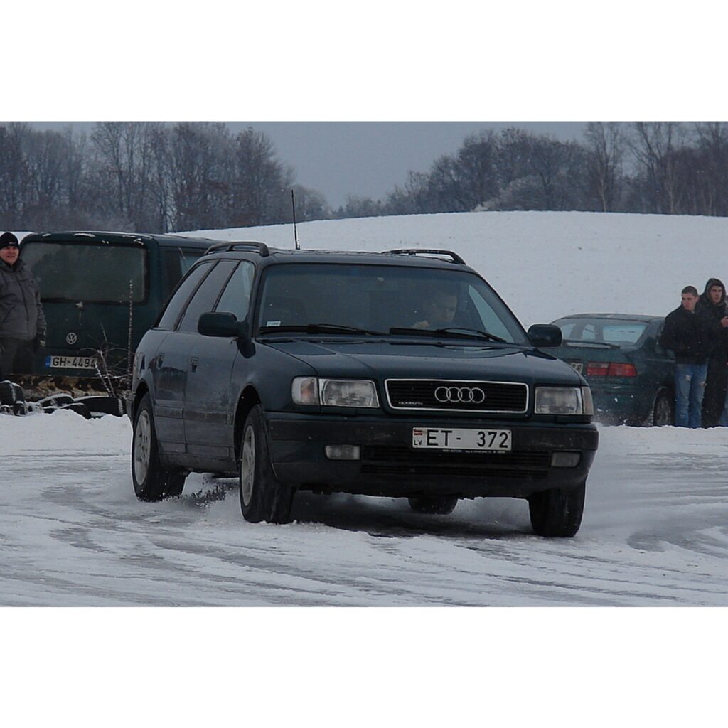 Šodien, 4. janvārī, sporta un atpūtas kompleksā „Teperis” notika vieglo auto vadīšanas sacensību „Amatieru kauss 2009” (Smiltene) 3. posms. Tajā pavisam piedalījās 34 dalībnieki. Jau rīt sniegsim informāciju par šī posma rezultātiem.
Rezult...
Autors: Santa Sinka