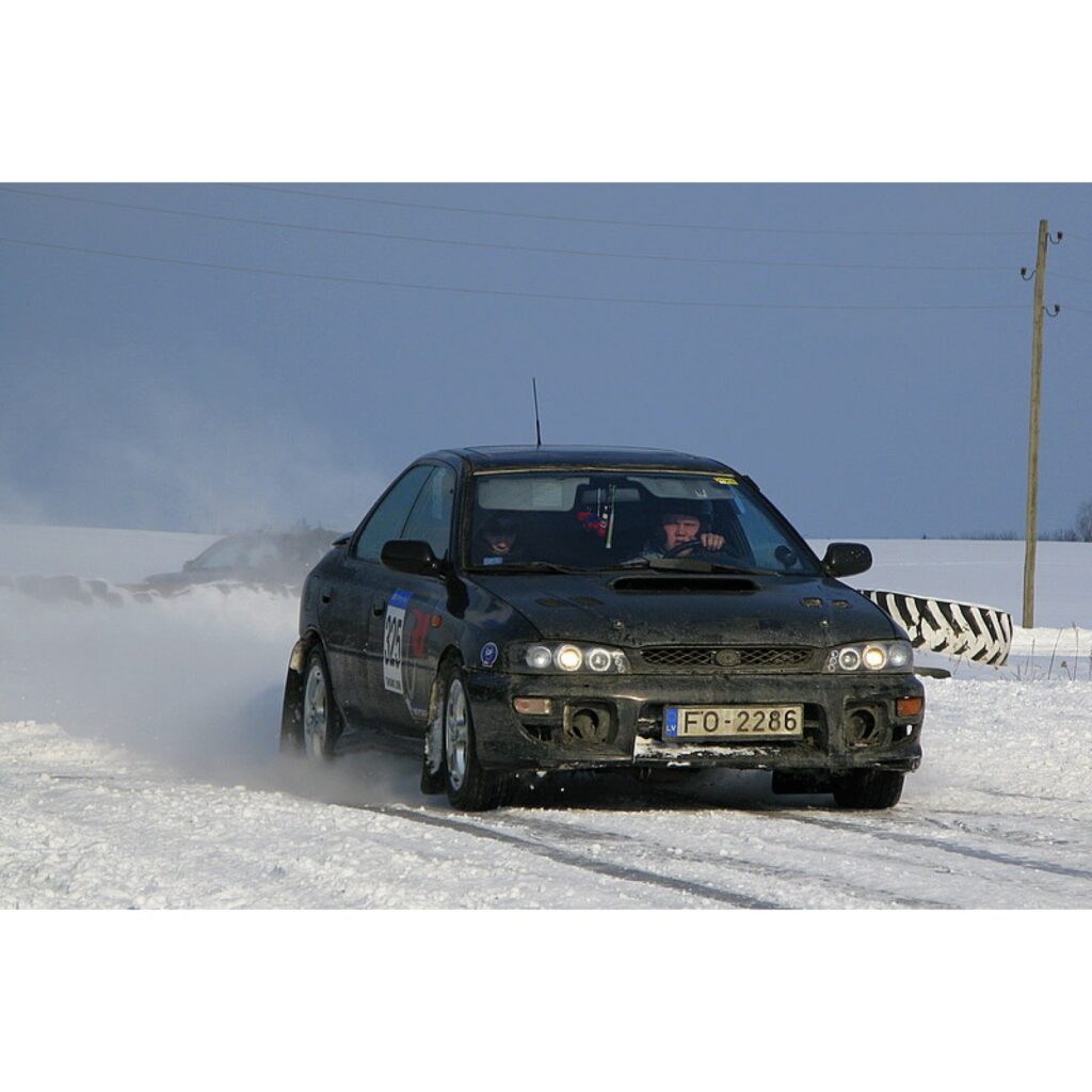 Svētdien Smiltenes supersprinta trasē norisinājās „Amatieru kauss 2009”. Kad sezona tuvojas beigām, amatieriem katrs sacensībās iegūtais vai konkurentam zaudētais punkts ir svarīgs.
Visas dienas garumā uz meistarību, pieredzi un veiksmi...
Autors: Santa Sinka