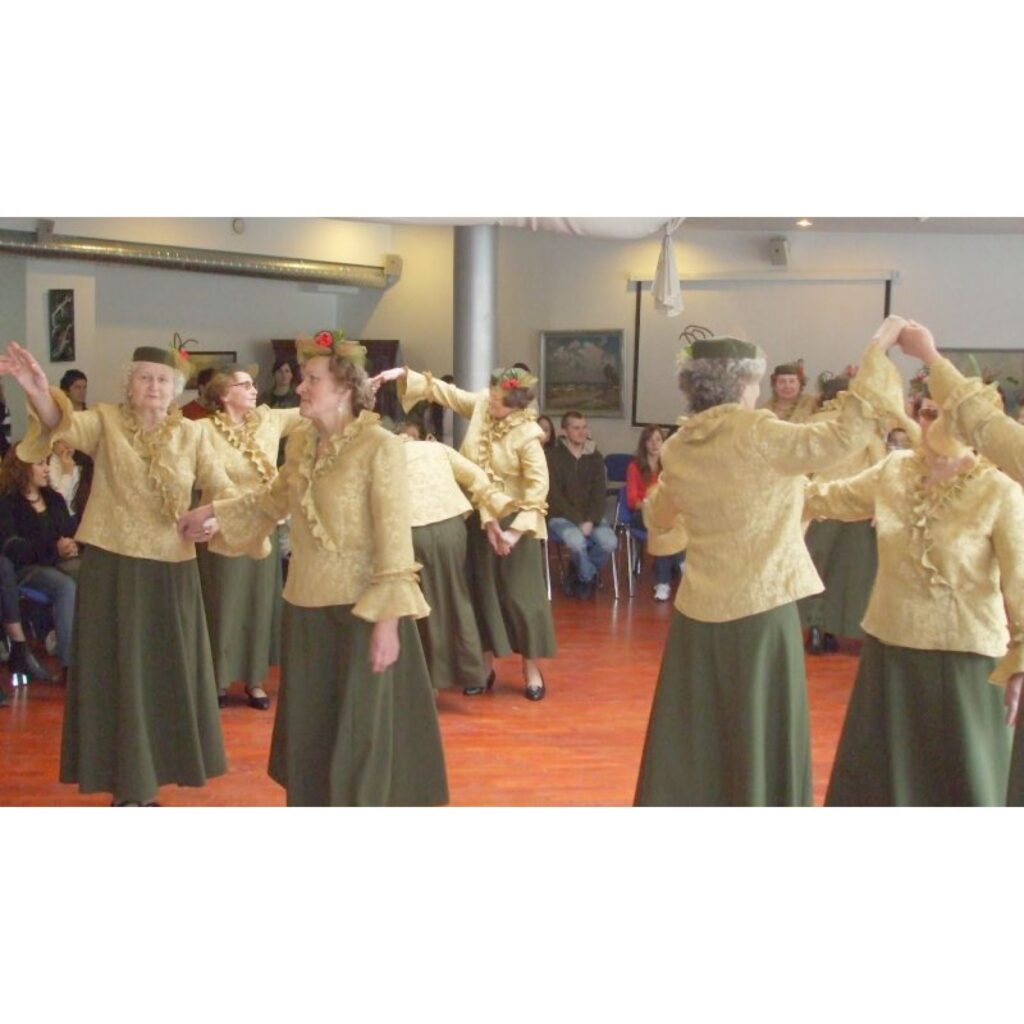 Deju kopa "Pīlādzītis" piedalās starptautiskā pasākumā, kur prezentē skaistu novecošanu. 