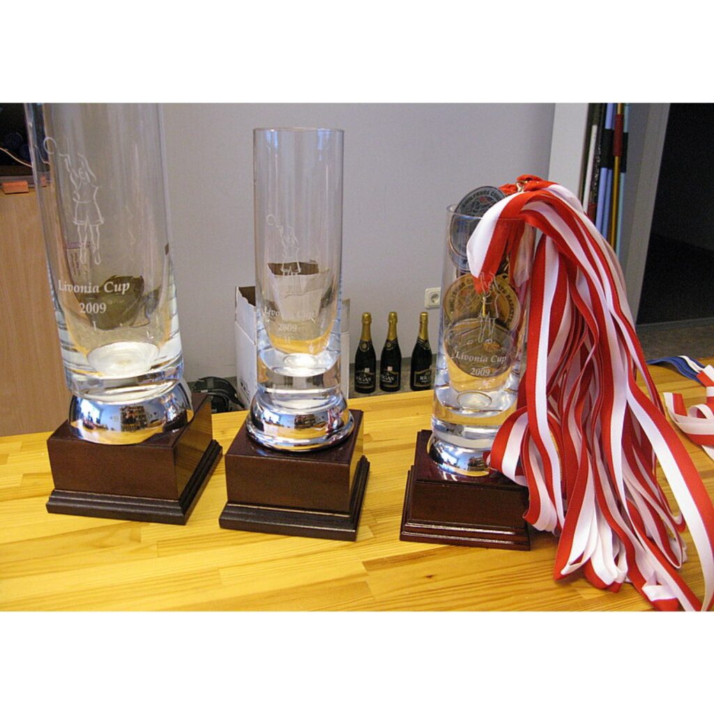 28. martā Smiltenes sporta centrā notika spraigas spēles basketbola turnīrā „Livonija Cup 2009”. Par trešo vietu cīnījās „J.P. Jana” no Valmieras un „Vudlande”. Ar 104 pret 84 godpilno 3. vietu ceturtajā „Livonija Cup” basketbola turnīrā...
Autors: Santa Sinka