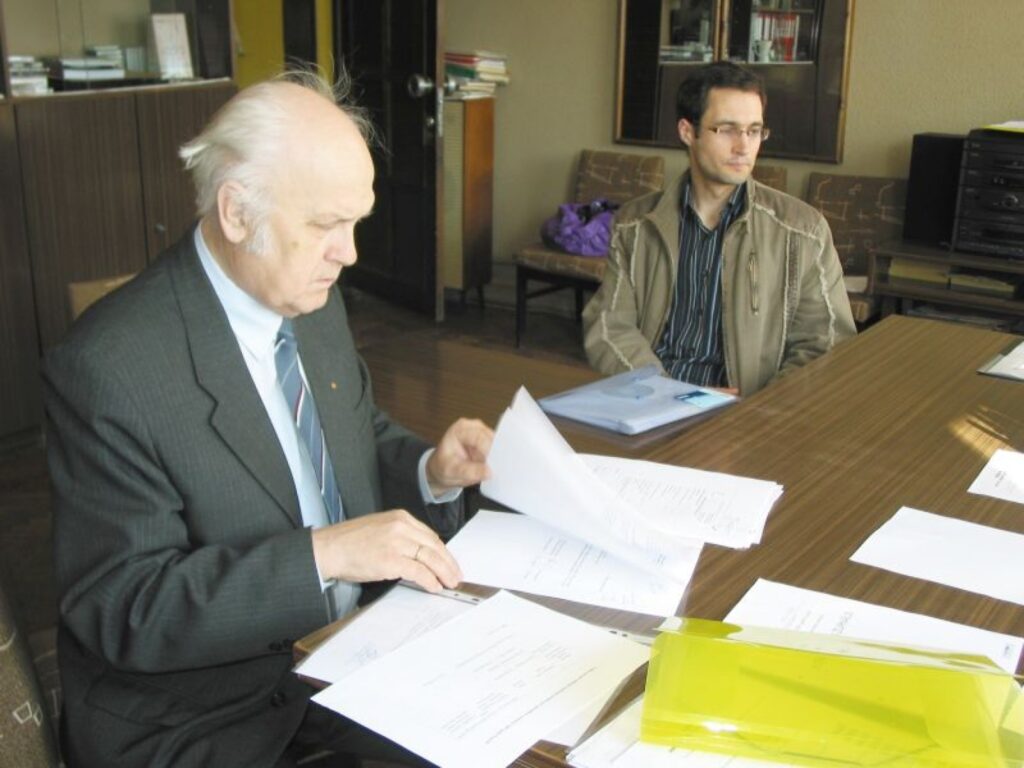 ”Pilsoniskās savienības” Valkas nodaļas deputātu kandidātu saraksts, kuru iesniedza Viesturs Zariņš, bet pārbauda Valkas novada vēlēšanu komisijas priekšsēdētājs Guntis Freibergs, novada vēlēšanās startēs ar pirmo kārtas numuru.
Autors: Inga Karpova