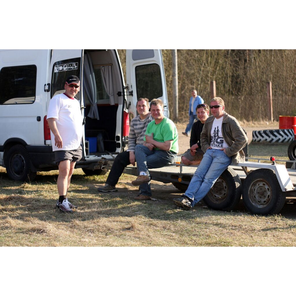Piedāvājam fotomirkļus no Latvijas čempionāta autokrosā 1. posma, kas norisinājās "Tepera" trasē svētdien, 26. aprīlī. Fotogrāfijas portālam ziemellatvija.lv iesūtījis Andris Vērzemnieks.