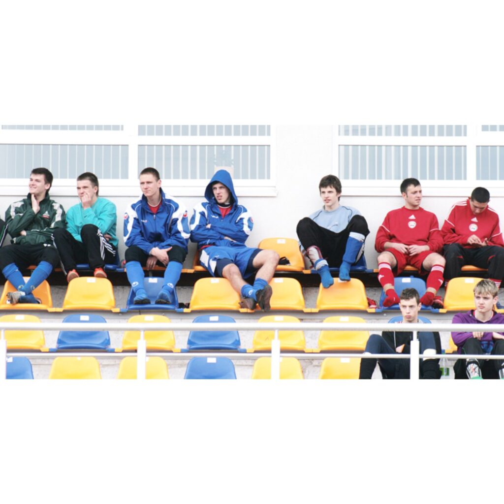 Sestdien Valkas stadionā notika FK “Valka” pavasara kausa izcīņa, kurā piedalījās četras komandas. Par balvu sacentās mājinieki, FK “Priekuļi”, FK “Valmiera” un Smiltenes BJSS “Smiltene/Abuls” komanda. Viena no centrālajām spēlēm bija...
Autors: Aldis Dubļāns