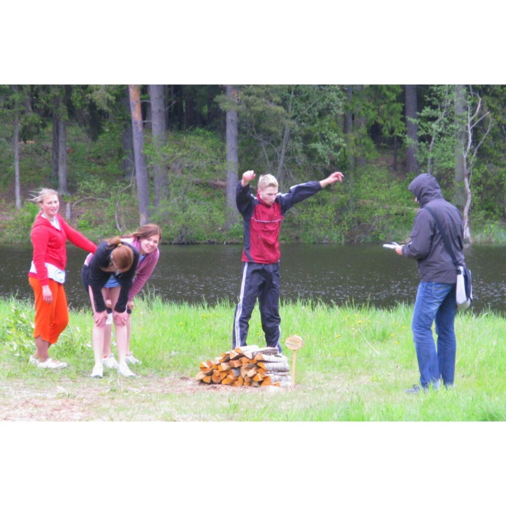 Sestdien Tepera ezera apkārtnē norisinājās 14. mazpulku sporta spēles "Ķeram vasaru", kurās piedalījās 214 mazpulcēni no visas Latvijas. Viņi sportojot iepazina pilsētas un Smiltenes pagasta skaistumu.
Autors: Santa Sinka