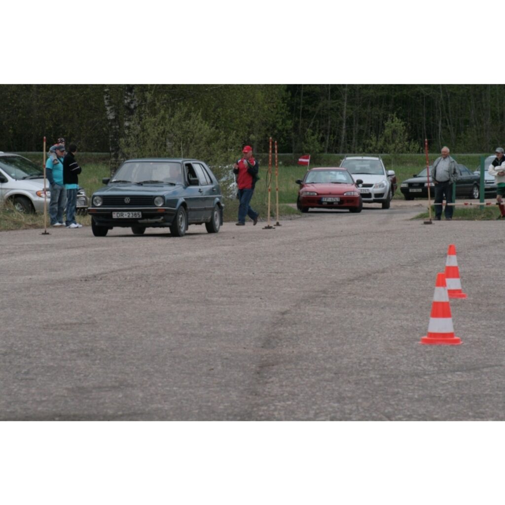 Valkas rajona pašvaldību sporta spēlēm gulbja dziesma. Neviens nevar paredzēt vai būs nākamās un, ja būs, tad kādas. Šajās spēlēs piedalījās trīs pilsētu un 10 pagastu komandas. tas ir mazāk nekā iepriekšējos gados. Cīņas sparu tas...
Autors: Aldis Dubļāns