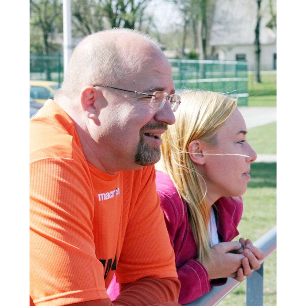 Valkas pilsētas stadionā, 3. maijā, savu pirmo spēli 2009.gada Latvijas 2. līgas čempionātā futbolā aizvadījuši FK “Valka” futbolisti.
Autors: Aldis Dubļāns