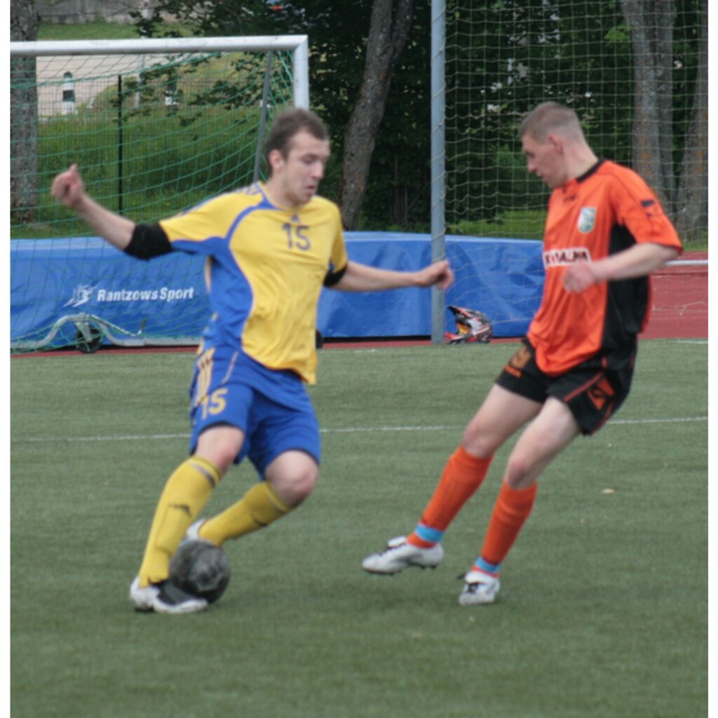 FK "Valka" futbolistiem pirmā vairāk nekā pārliecinošā uzvara pret Staiceles komandu - 5:1
Autors: Aldis Dubļāns