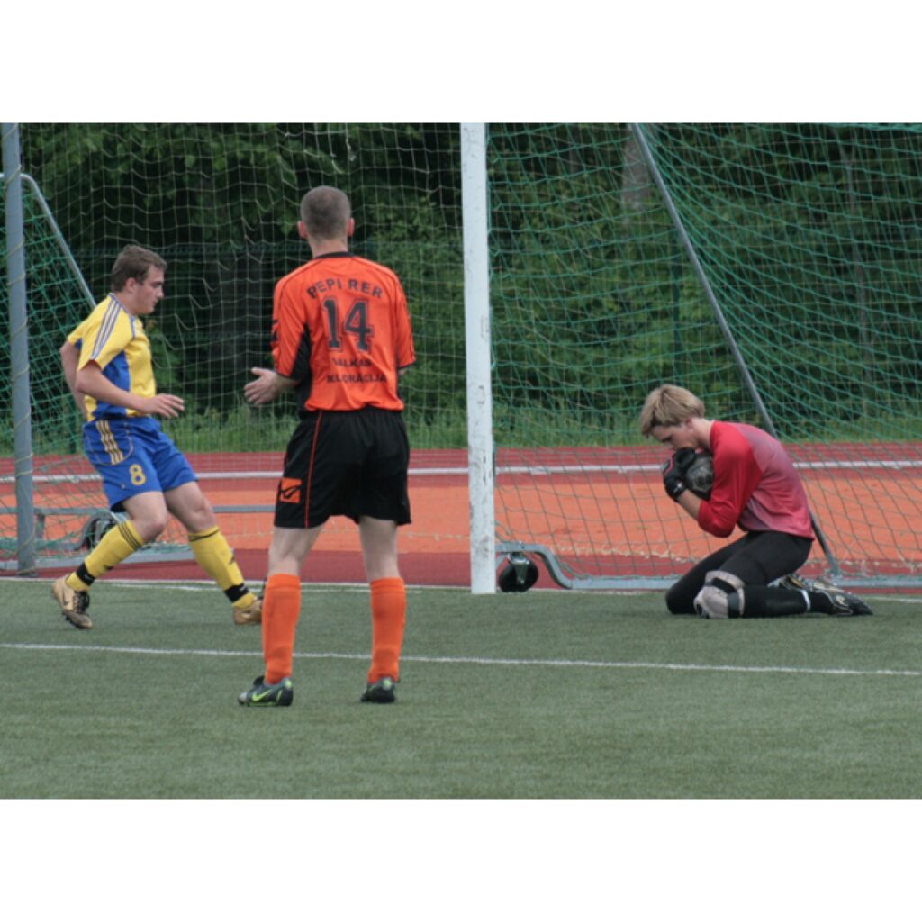 FK "Valka" futbolistiem pirmā vairāk nekā pārliecinošā uzvara pret Staiceles komandu - 5:1
Autors: Aldis Dubļāns