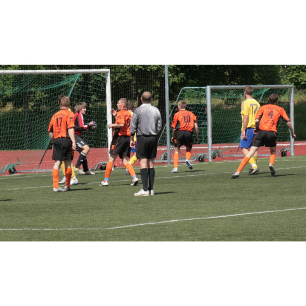 FK "Valka" futbolistiem pirmā vairāk nekā pārliecinošā uzvara pret Staiceles komandu - 5:1
Autors: Aldis Dubļāns