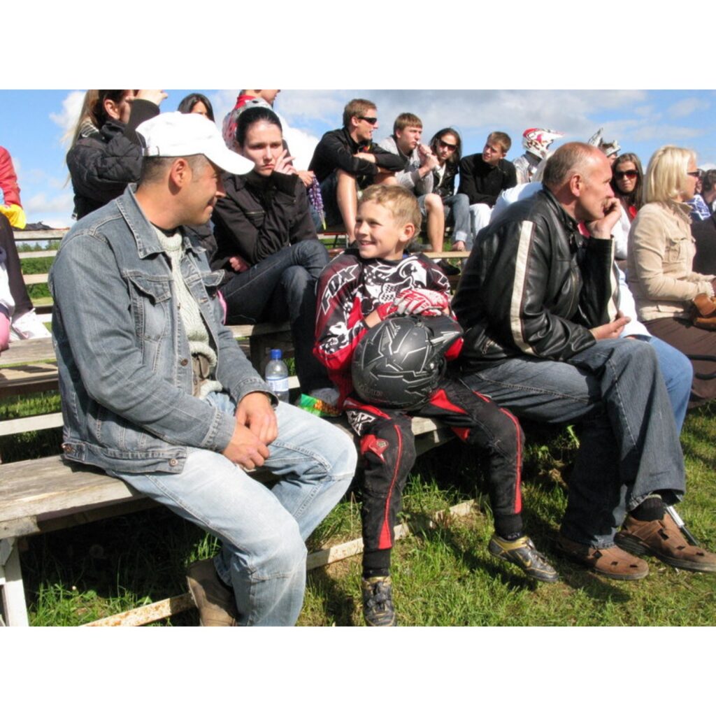 6. jūnijā Smiltenes BMX kluba „Silvas Ziķeri” un Valkas „Alko” sportisti piedalījās 21. Latvijas Nacionālā BMX čempionāta 2. posmā un Valmieras pagasta kausa izcīņā Open un Super Pro grupās. Trasē bija ko redzēt, azartiskas un dinamiskas...
Autors: Santa Sinka
