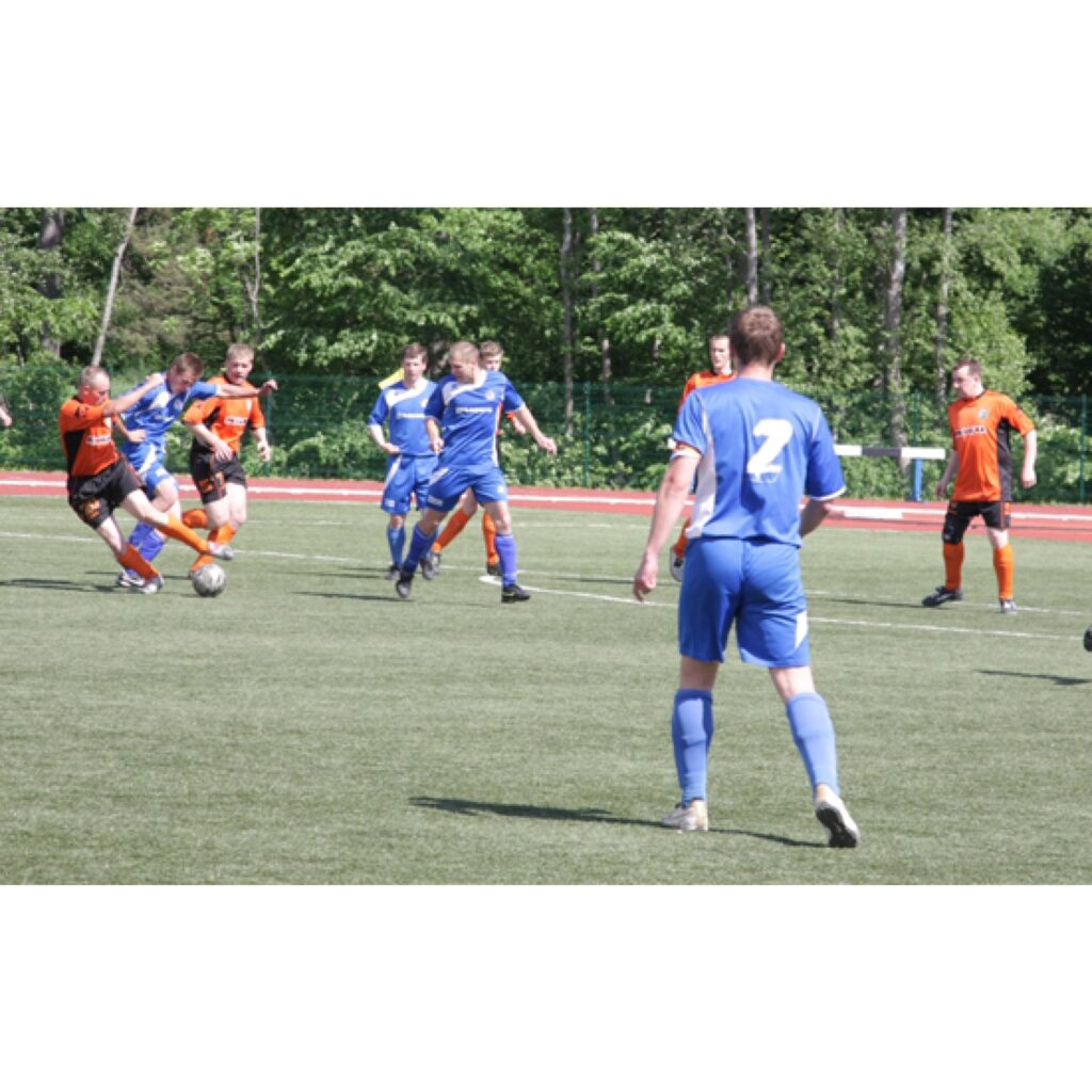 Vidzemes 2. līgas čempionātā FK "Valka" ir guvusi uzvaru pār FK "Upesciems" - 2:1. Pēc visām iepriekšējām neveiksmēm šī uzvara vieš cerības, jo pretinieki ir pērnā gada vicečempioni.
Autors: Aldis Dubļāns