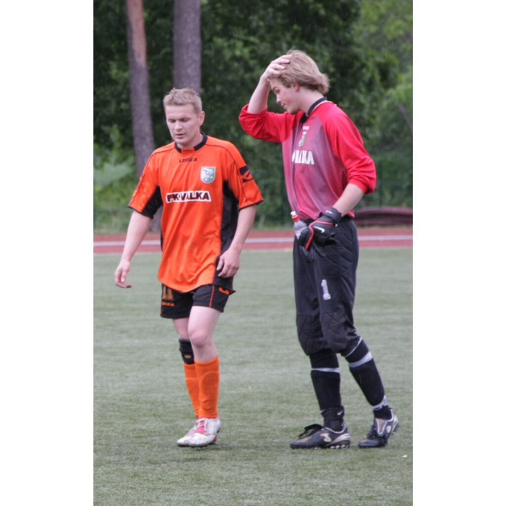Vidzemes 2. līgas čempionātā FK "Valka" ir guvusi uzvaru pār FK "Upesciems" - 2:1. Pēc visām iepriekšējām neveiksmēm šī uzvara vieš cerības, jo pretinieki ir pērnā gada vicečempioni.
Autors: Aldis Dubļāns