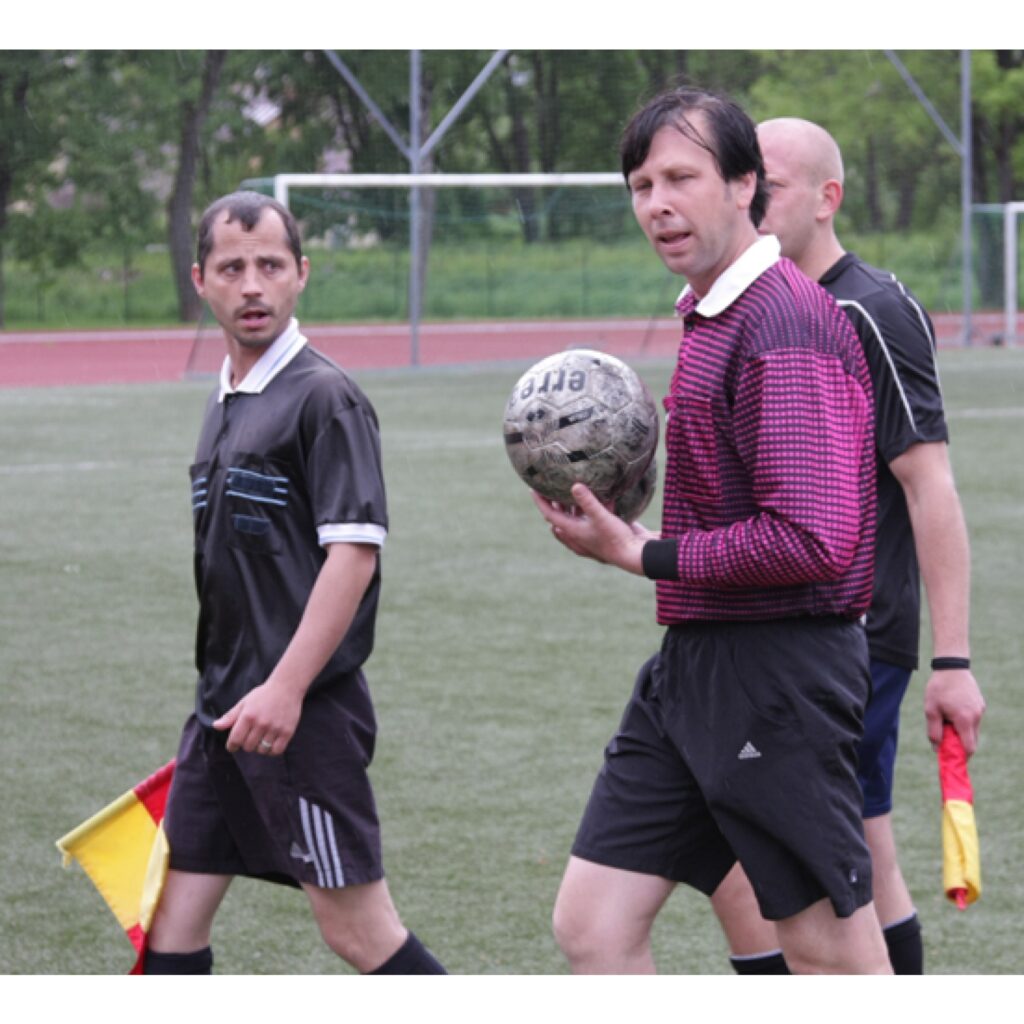 Vidzemes 2. līgas čempionātā FK "Valka" ir guvusi uzvaru pār FK "Upesciems" - 2:1. Pēc visām iepriekšējām neveiksmēm šī uzvara vieš cerības, jo pretinieki ir pērnā gada vicečempioni.
Autors: Aldis Dubļāns