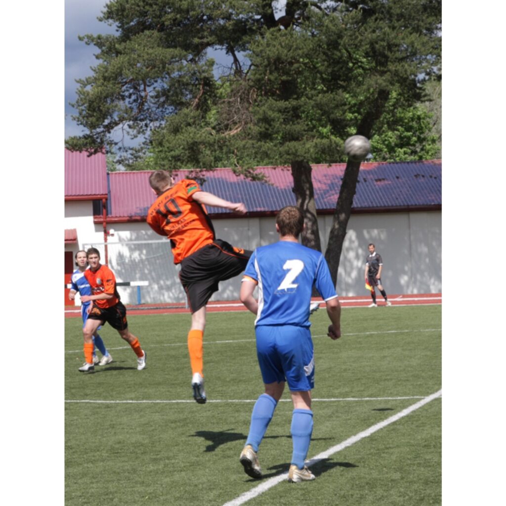 Vidzemes 2. līgas čempionātā FK "Valka" ir guvusi uzvaru pār FK "Upesciems" - 2:1. Pēc visām iepriekšējām neveiksmēm šī uzvara vieš cerības, jo pretinieki ir pērnā gada vicečempioni.
Autors: Aldis Dubļāns