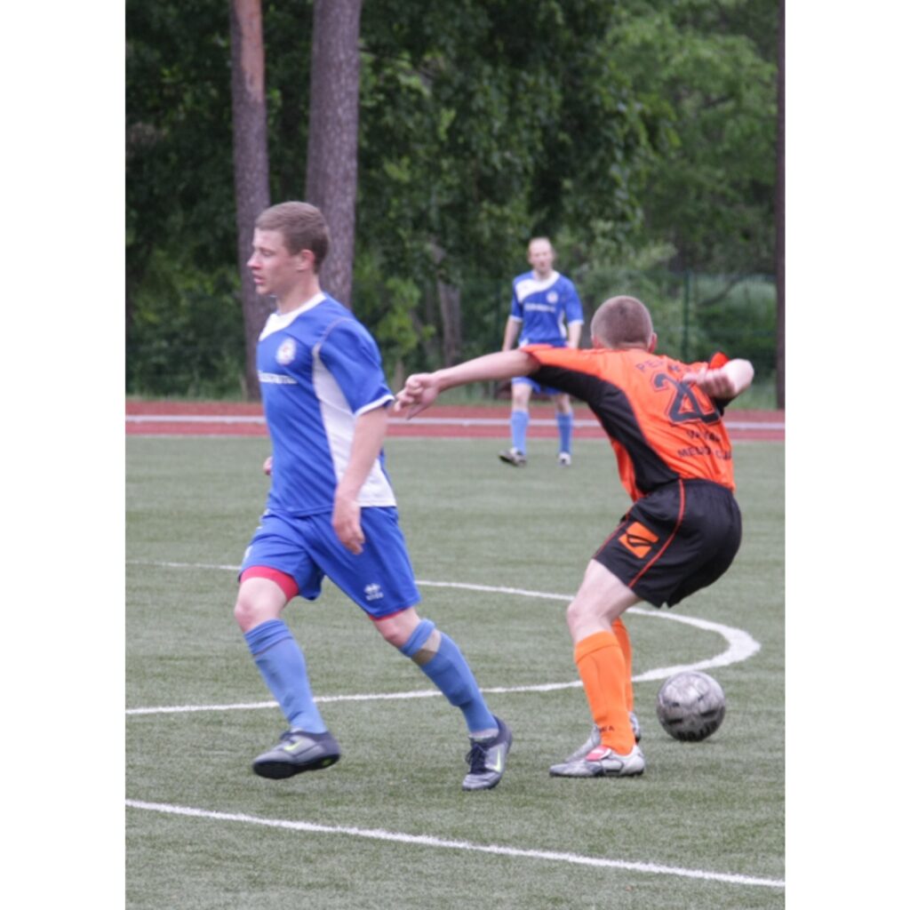 Vidzemes 2. līgas čempionātā FK "Valka" ir guvusi uzvaru pār FK "Upesciems" - 2:1. Pēc visām iepriekšējām neveiksmēm šī uzvara vieš cerības, jo pretinieki ir pērnā gada vicečempioni.
Autors: Aldis Dubļāns