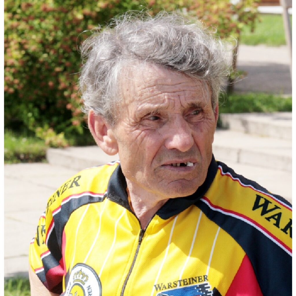 Pagājušā gada uzvarētājs Ingus Eislers šoreiz otrais. Pirmo reizi šo sacensību organizēšanā piedalījās SIA "Sportlat". Plašāka publikācija par šiem mačiem kādā no turpmākajām "Ziemeļlatvijām"
Autors: Aldis Dubļāns