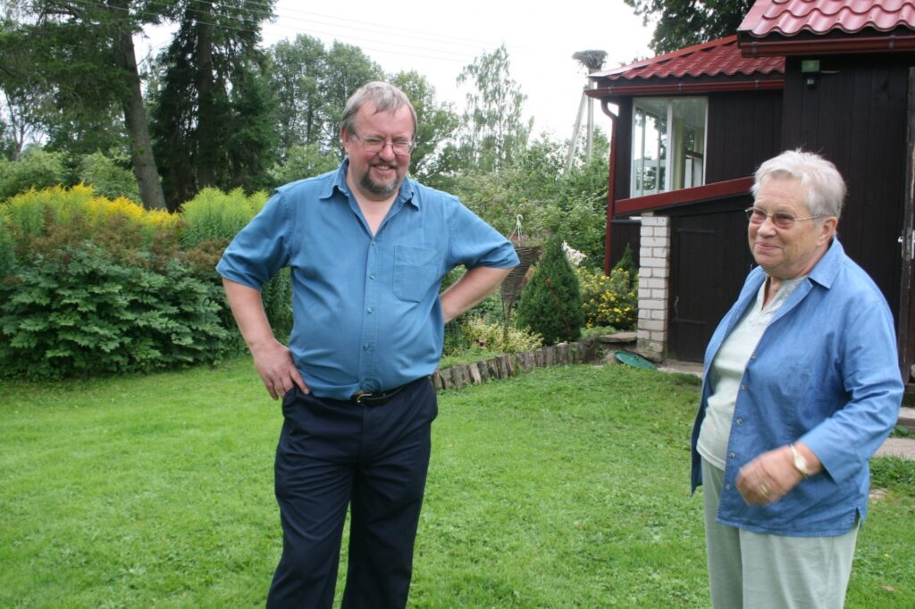 Pirmā skolotāja Džonam Braunam vīndara mākslā bija mamma Ērika
Autors: Aivars Zilbers