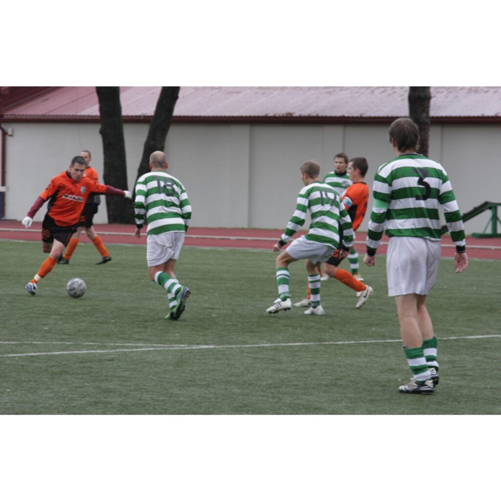 Latvijas kausa izcīņas futbolā 1. kārtā FK "Valka" sportisti pārliecinoši ar 5:1 pieveica spēcīgo FK "Alberts" no Rīgas. Nākamie pretinieki, visticamāk, būs stiprāki.
Autors: Aldis Dubļāns