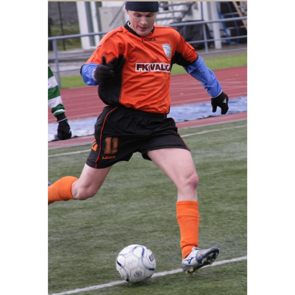 Latvijas kausa izcīņas futbolā 1. kārtā FK "Valka" sportisti pārliecinoši ar 5:1 pieveica spēcīgo FK "Alberts" no Rīgas. Nākamie pretinieki, visticamāk, būs stiprāki.
Autors: Aldis Dubļāns