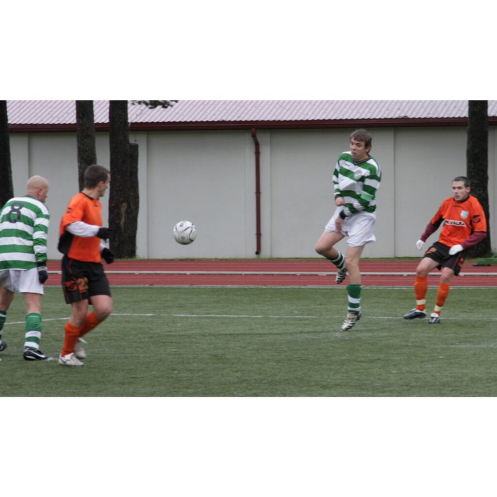 Latvijas kausa izcīņas futbolā 1. kārtā FK "Valka" sportisti pārliecinoši ar 5:1 pieveica spēcīgo FK "Alberts" no Rīgas. Nākamie pretinieki, visticamāk, būs stiprāki.
Autors: Aldis Dubļāns
