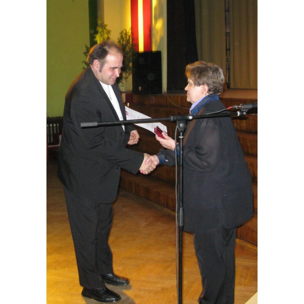 1991. gada barikāžu dalībnieka piemiņas zīme ir Latvijas valsts apbalvojums, kas izveidots, lai godinātu aktīvos Latvijas neatkarības aizstāvjus par 1991. gada janvārī un augustā parādīto drošsirdību, pašaizliedzību un iniciatīvu, par...
Autors: Sarmīte Ozola