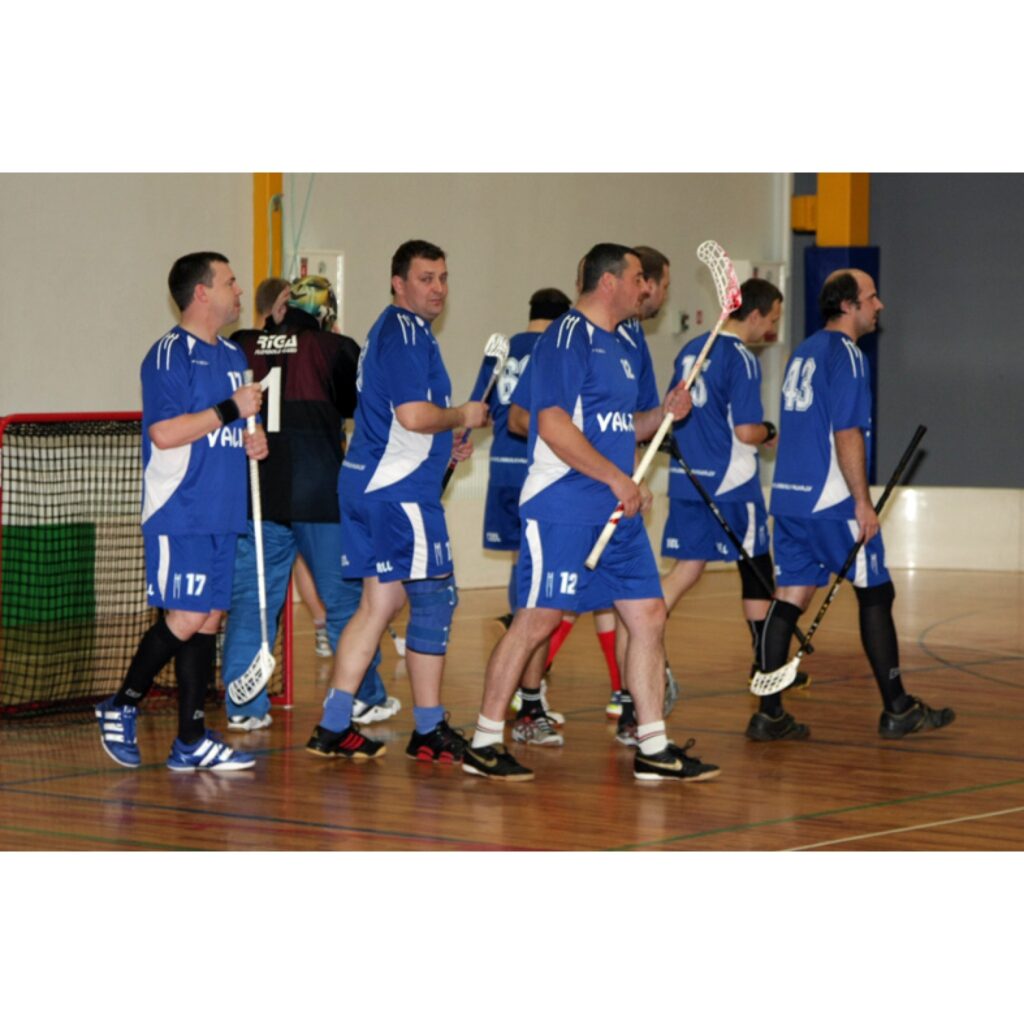 Florbola spēles Valkā nedēļas nogalē - piektdien, sestdien un svētdien. Spēlēja FK "Valka" U 18 grupa, veterāni, U 14 un U 12. Plašāka publikācija būs ceturtdienas, 12. novembra, laikrakstā "Ziemeļlatvija".
Autors: Aldis Dubļāns