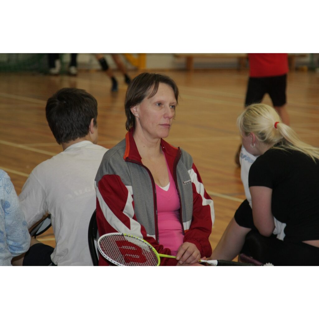 Latvijas Amatieru badmintona līgas čempionāta 4. kārta, kas notika Valkas ģimnāzijas sporta hallē. Tekstuālo informāciju par sacensībām lasiet laikrakstā "Ziemeļlatvija".
Autors: Aldis Dubļāns