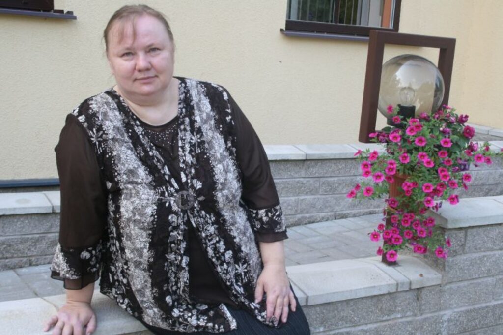 Iveta Keiša sevi uzskata par laimes lutekli, jo šajos grūtajos laikos viņa mākslā spējusi radīt pati savu pasauli.
Autors: Aivars Zilbers