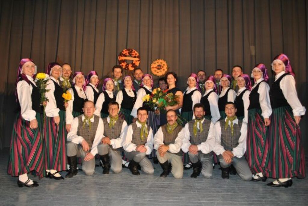 Sestdien gada jubileju svinēja Smiltenes pagasta vidējās paaudzes deju kolektīvs “Sanācēji”
Autors: Sandra Pētersone