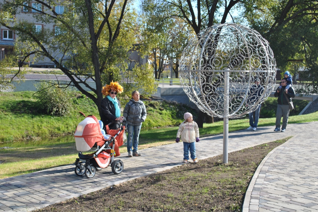 un dodamies atpakaļceļā uz busu..Interesanti objekti un interesanti rēzeknieši...