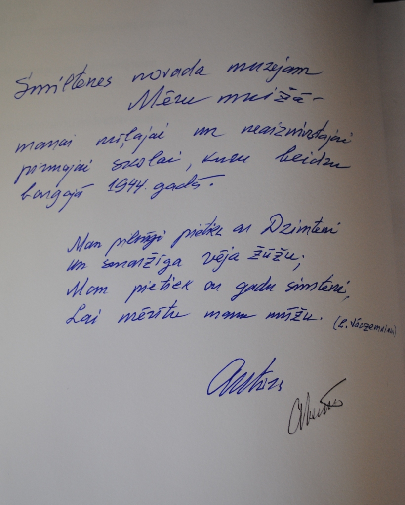 Autors: SANTA SINKA