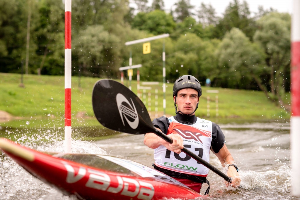 Toms Karlivāns, Valmieras pilsētas pārstāvis Latvijas IV olimpiādē, 1.vieta K1 laivu klasē vīriešiem.


Autors: PUBLICITĀTES