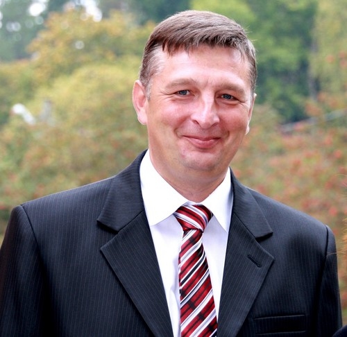 Upju posmi, kur lašveidīgās zivis potenciāli nārsto, ir jātīra, taču saskaramies ar salīdzinoši lielu birokrātiju mūsu likumdošanā. Visas šīs darbības ir jāsaskaņo ar Valsts vides dienestu. Tas nav slikti, taču kurš talcinieks entuziasts ir gatavs iet un šos saskaņojumus saņemt?
