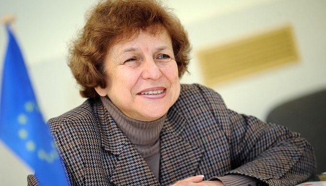 Tatjana Ždanoka: “Savienība pastāv ne tikai dažu valstu ērtībai, bet arī dialogam, sapratnei un kopīgiem risinājumiem, pārvarot problēmas. Šādi risinājumi vispirms ir jāatrod sociālajā un veselības aprūpes jomā, kā arī robežu šķērsošanas jomā”
Autors: LETA