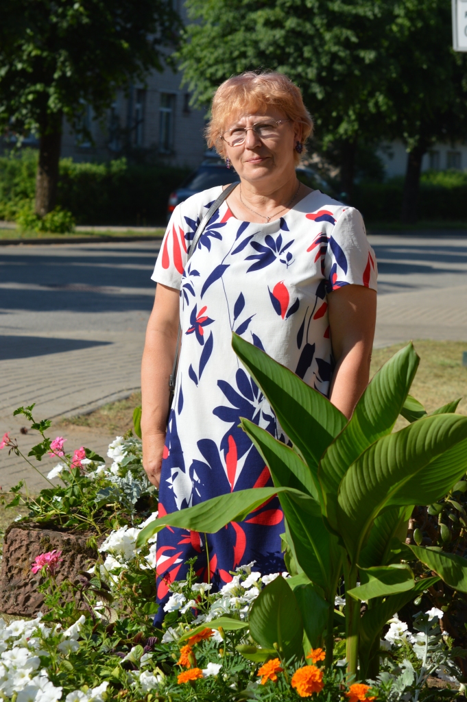 Viena no KKS “Ziemeļvidzeme” biedriem un klientiem, valcēniete Silvija Čakārne ir gandarīta par sadarbību izdevīgo kredīta procentu, atmaksas noteikumu un individuālās pieejas dēļ. 