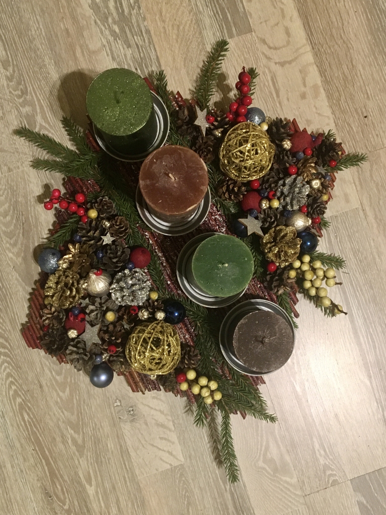 "Iesūtu savus veidotos Adventes dekorus," raksta mums Līga Lutere - Kārkliņa.
Autors: Līga Lutere - Kārkliņa