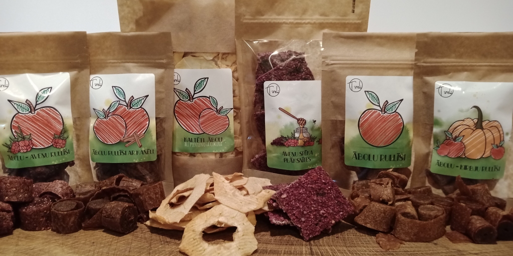 Saimniecībā audzētās ogas un augļi pārtop kaltētā produkcijā, par kuru lielāka interese rodas laikā, kad sezona noslēgusies.