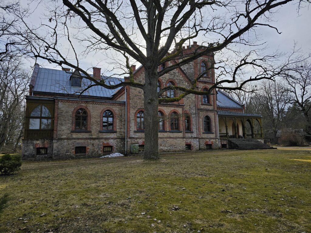 Zvārtavas pils